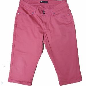 Women's Pink Levi Capris Size 14